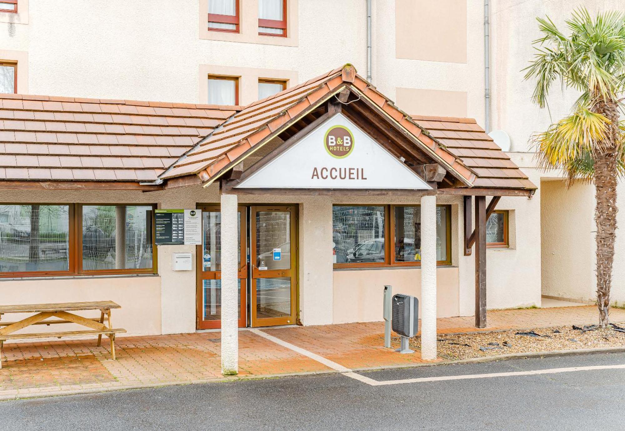 B&B Hotel Chatellerault Exterior photo
