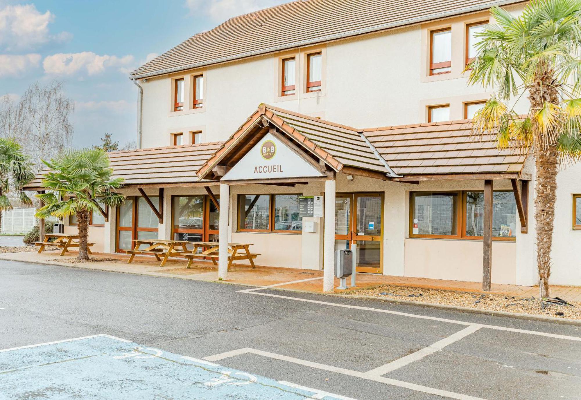 B&B Hotel Chatellerault Exterior photo